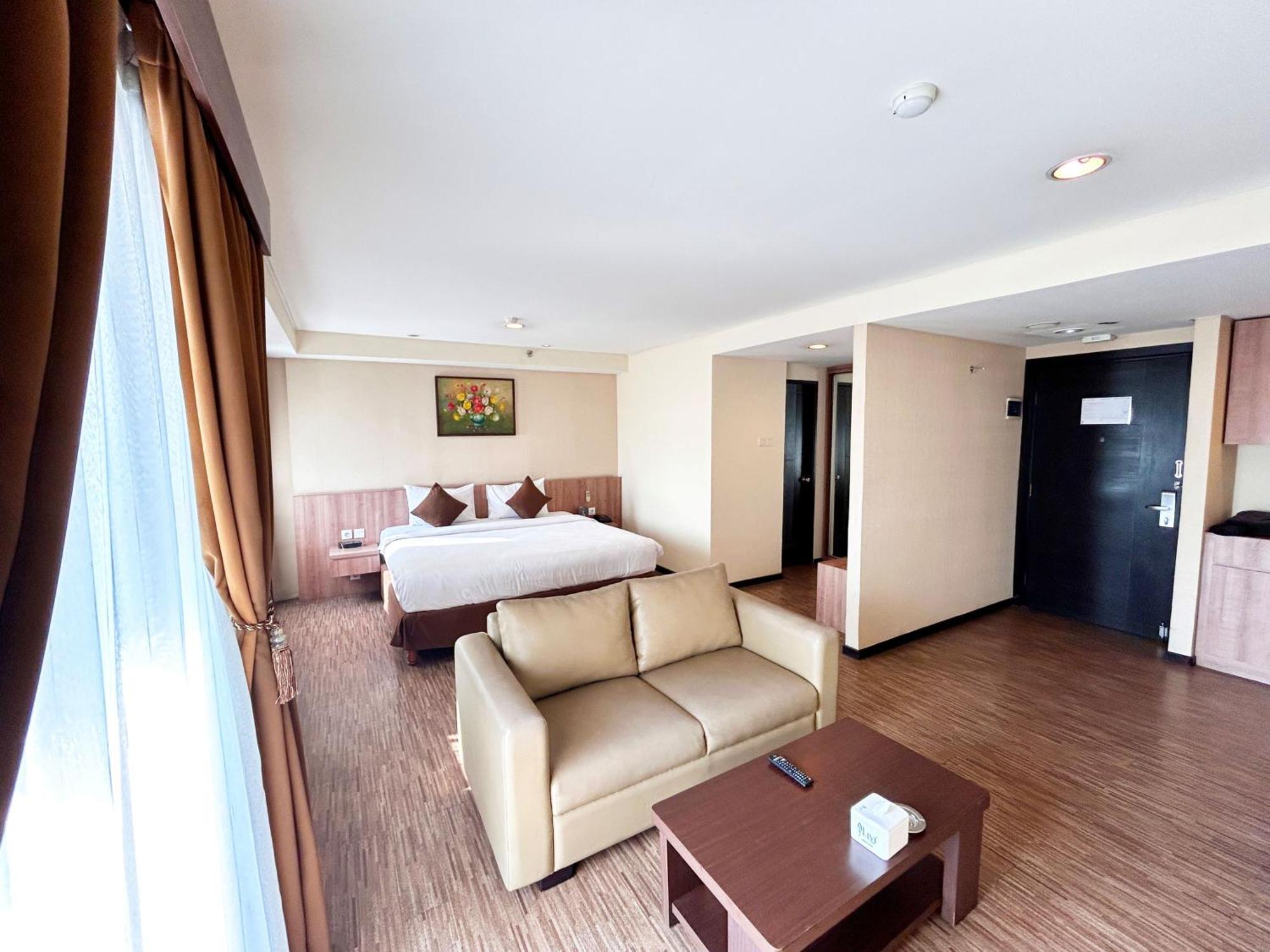 Nemuru Grand Serpong Panunggangah Exterior photo